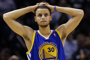 仅牵动着巴 仅牵动着巴